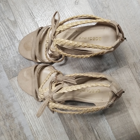 Strappy Wedges - Picture 3 of 4